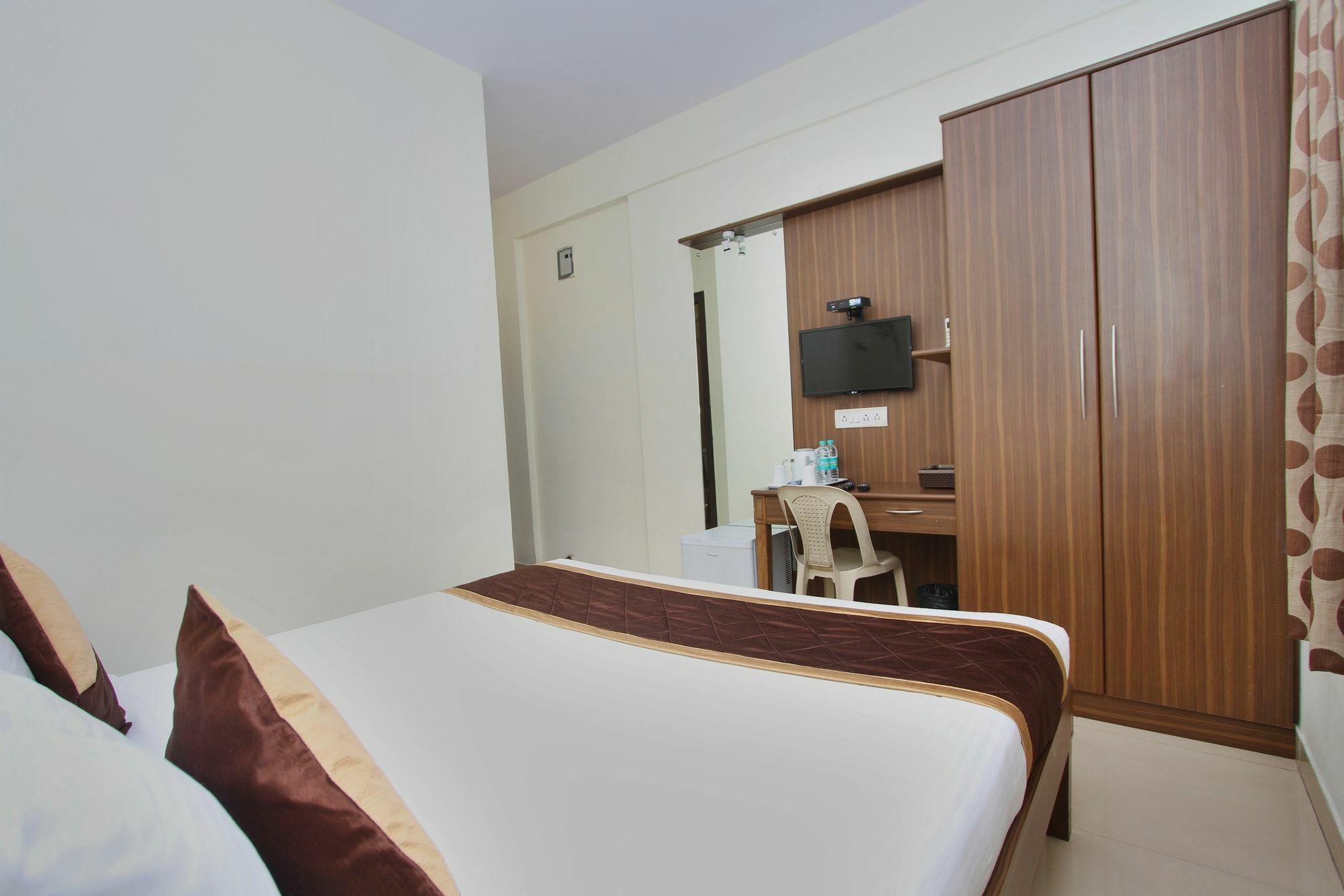 Oyo 7669 The Trinitywood Hotel بنغالور المظهر الخارجي الصورة